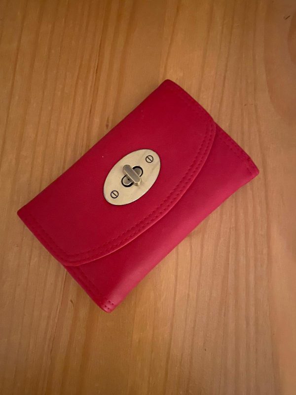 RED WALLET