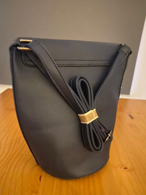 NAVY BLUE BUCKET BAG - Image 2